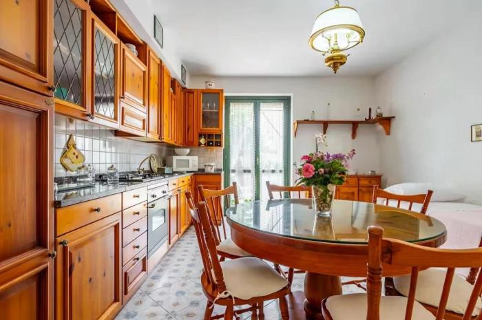 Seaside Apartment Just Steps from the Beach