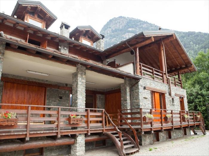 Apartment in Antey-Saint-André near Ski Area