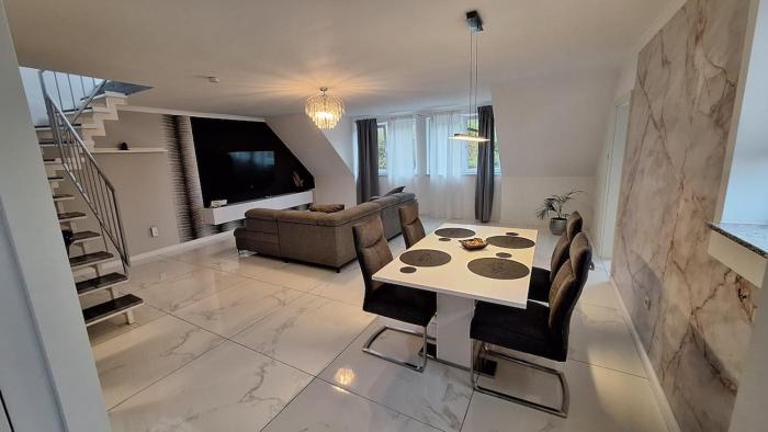 Modern apartment near airport