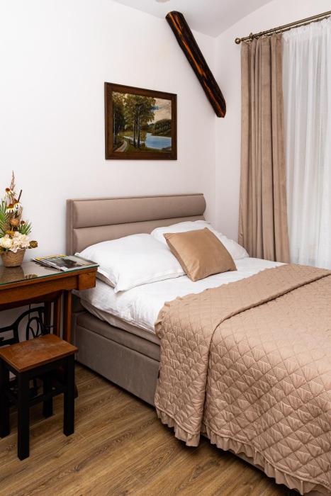 RETRO MODERN - Mickiewicza, VAT, 24h