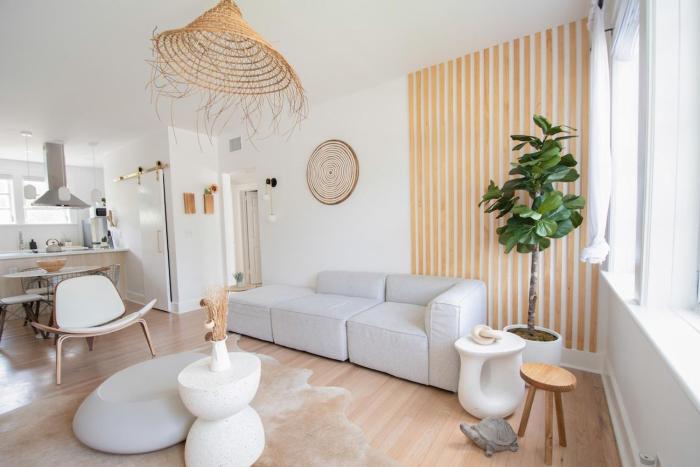 Stylish 2br apt, 5 mins to the BEACH J2