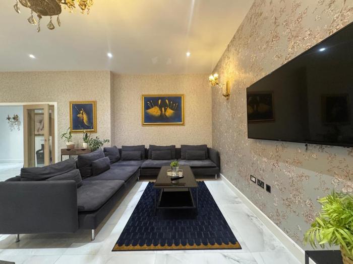 Super luxury 3bed Penthouse