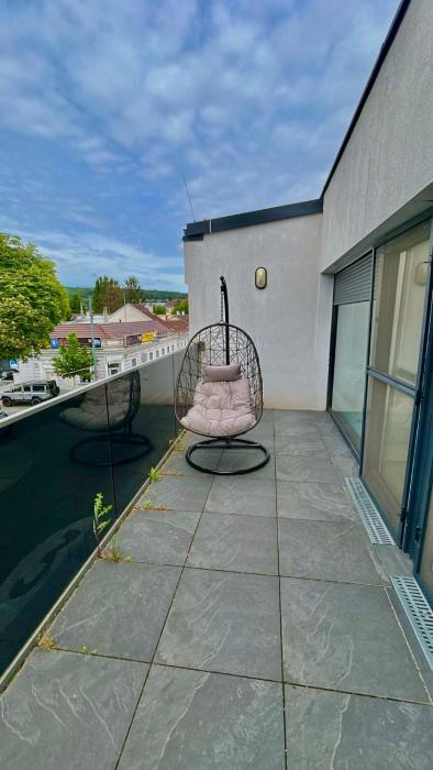 90 m2 Apartment with 2 Balconies & Free Parking