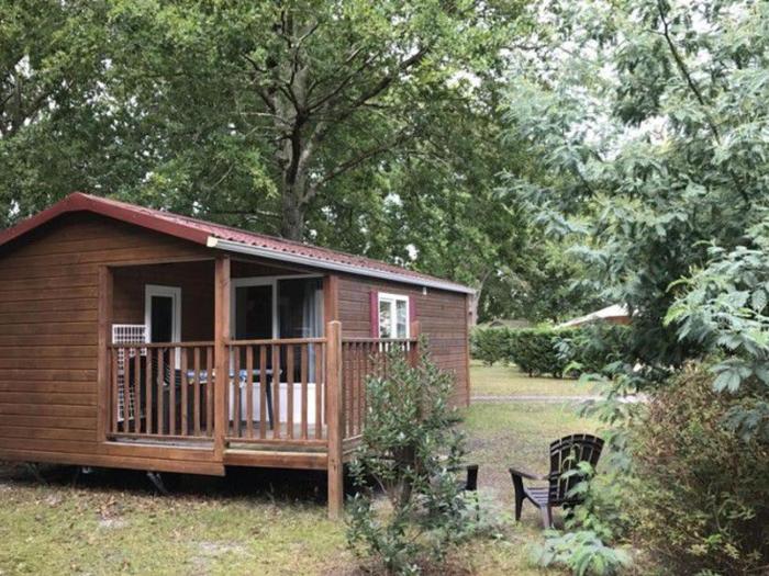 Mobil-home 4 pers avec terrasse à Vendays-Montalivet - API-1-52-195