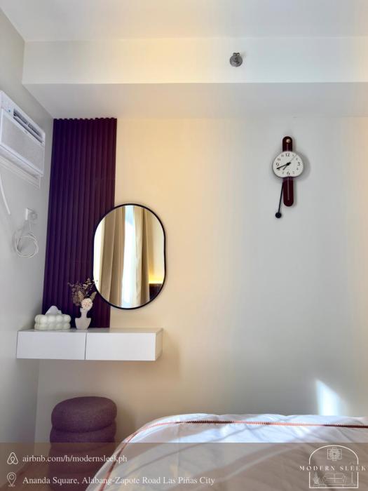 Modern Sleek - Staycation in Las Piñas