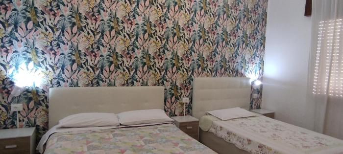 Apartment with large Terrace nearby Station, Mestre