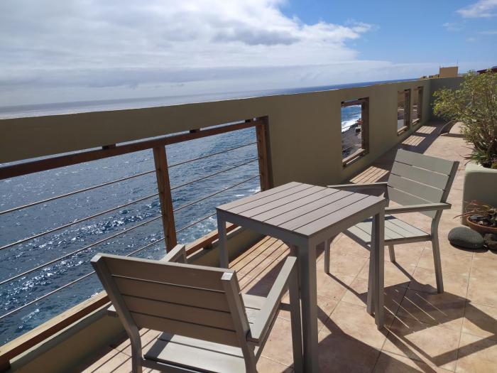 Ático encima del mar