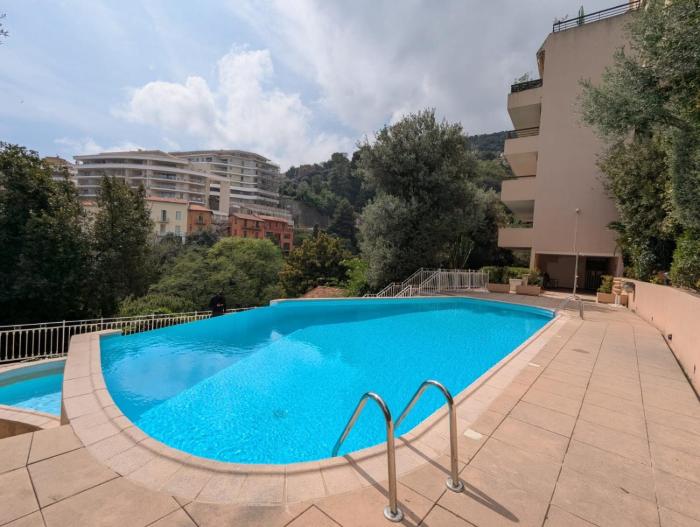 Appartement calme piscine prox Monaco