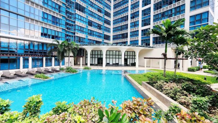 Andi and Frances Place at BGC