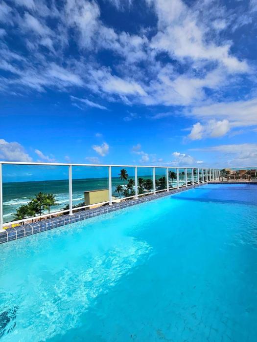 Incrível Ocean Blue a 50 metros do mar e linda vista by HM