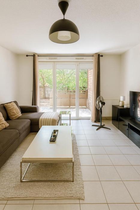 Moderne et paisible maisonette avec jardin