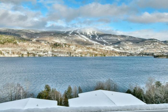 Tremblant mountain view PH71