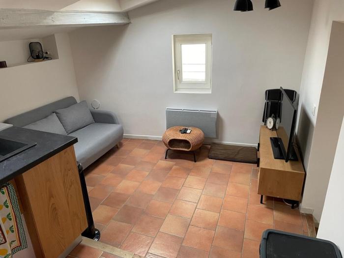 Chambre calme, climatisé, appartement N2