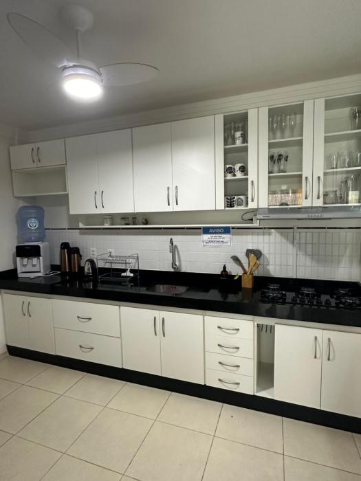 Casa com 02 quartos, Meia Praia - Itapema