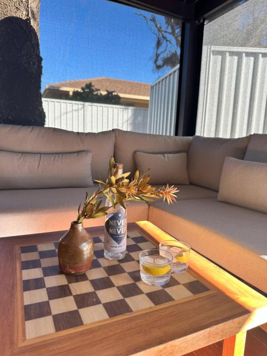 Suur Kodu- Beachfront House plus Tiny Home