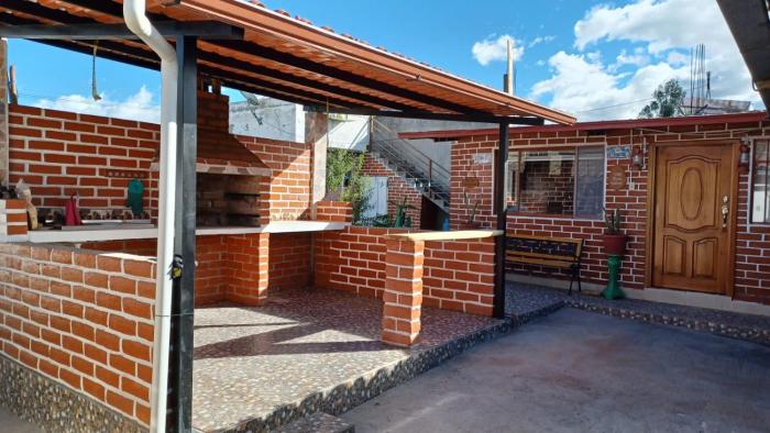 Häuschen nahe Cotopaxi-House near Cotopaxi