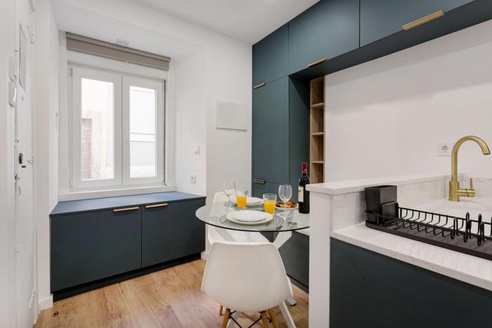 Lisbons Old Town Little Studio