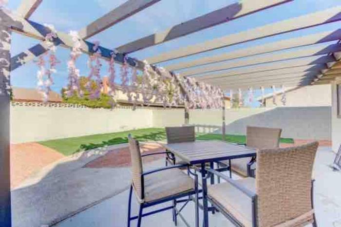 Special Sale King Bed EV Charger Rain Shower