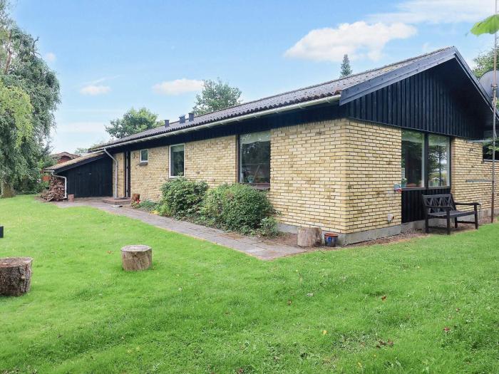 6 person holiday home in Væggerløse-By Traum