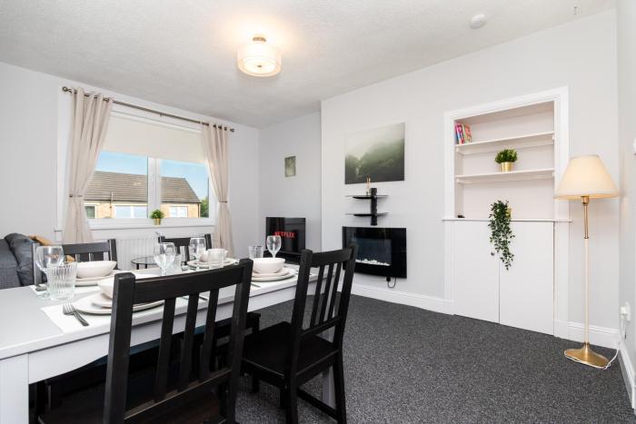 3 Bedroom Flat - Free Parking