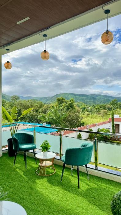 AraVilla Queen - Luxury 5BHK Boutique Villa With Pool