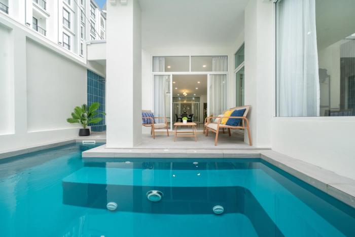 7BR Modernist Patong pool villa