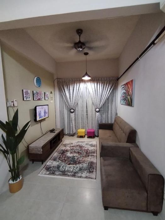 Serra Homestay at Apartment Bukit Permata, Lumut