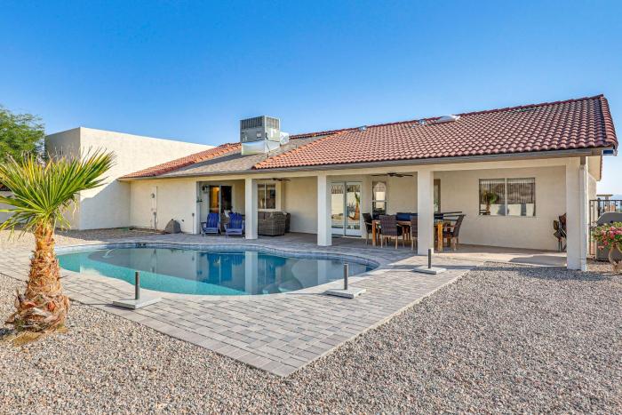 Fully Furnished Poolside Oasis 5 Mi to Lake Havasu