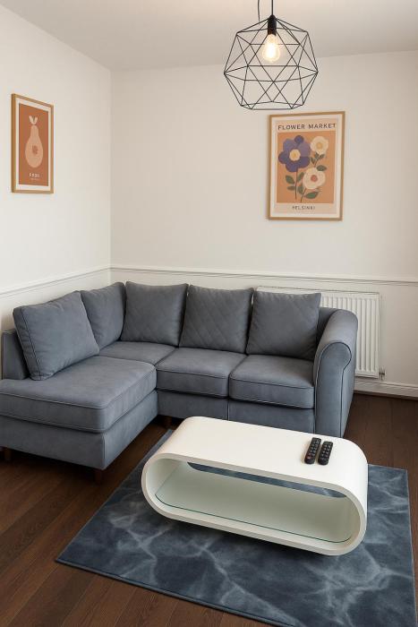 Chic 4- Bedrooms House Highfields Park - QMC - Arnold Market - Nottingham Castle - Sleeps 8