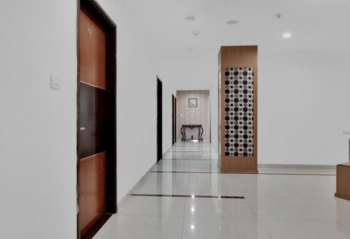 Super Capital O Rudra Grand Near Kondapur x Road