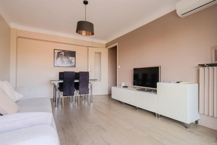 Cannes 2 pièces lumineux terrasse ensoleillée