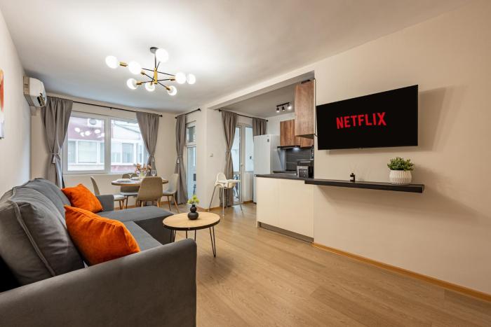 Central apartment next to Sea Garden suitable for 4 persons