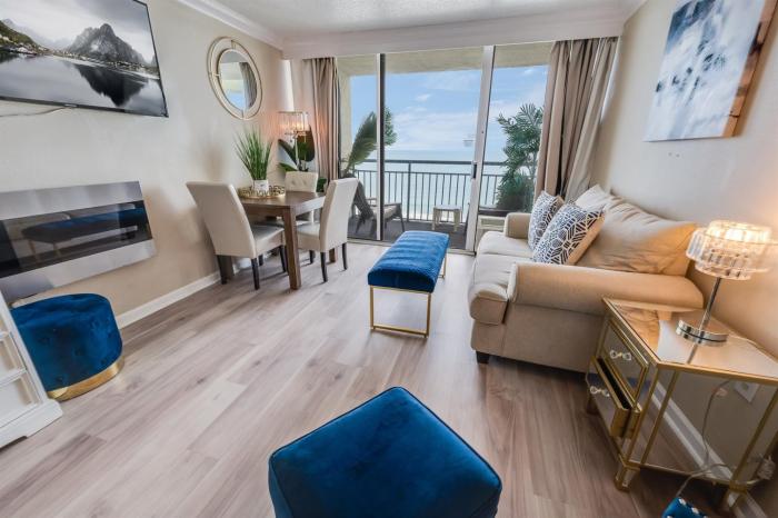 1BR-Direct Oceanfront,Updated,Pools Coral Beach!