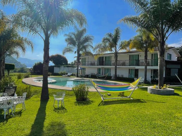 Hotel Brisas Del Lago