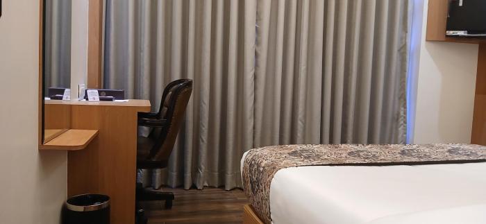 Shine Hospitality Premium