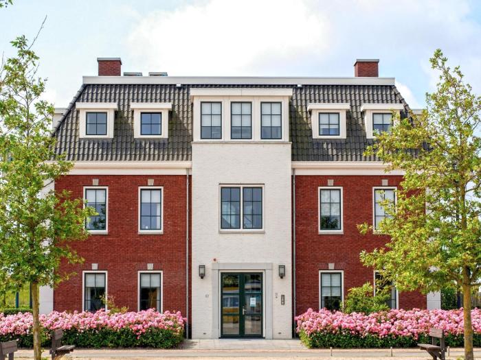 Apartment in Colijnsplaat with Sauna and Jacuzzi