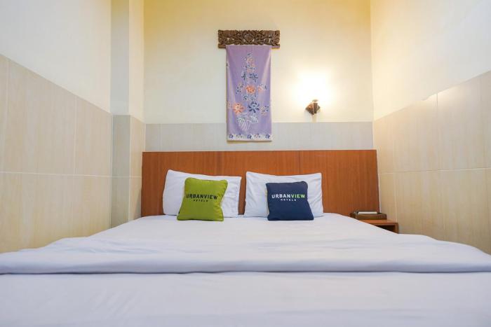 Urbanview Hotel 58 Bintaro