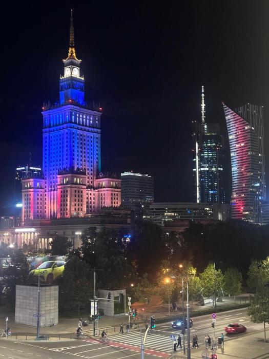 A cozy and bright room in the heart of Warsaw with a view of the Palace of Culture