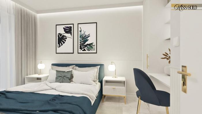 Miss Gold & Mini Lux