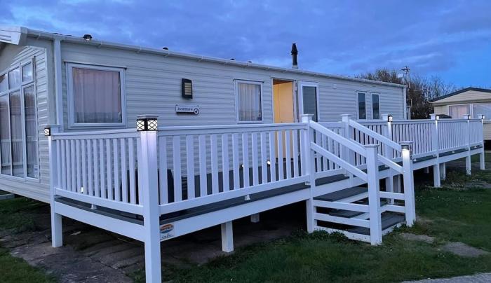 Beautiful 6 berth static caravan