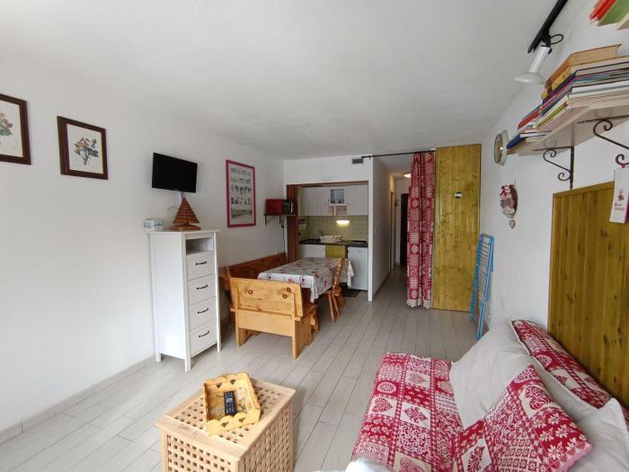 Studio cosy sur les pistes à Montgenèvre - 4 personnes, lave-linge, animaux acceptés - FR-1-445-55