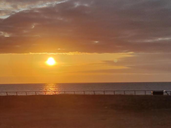 2 Bedroom Guest House Near Beach