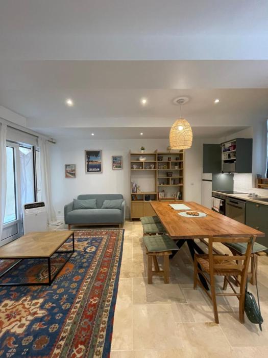 Appartement RDC avec cour privée - Narbonne Les Halles Centre Historique