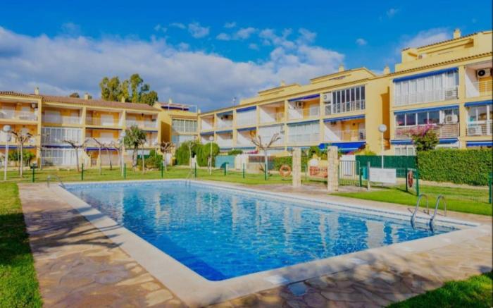 Apartamento bajo a 5 minutos de la playa