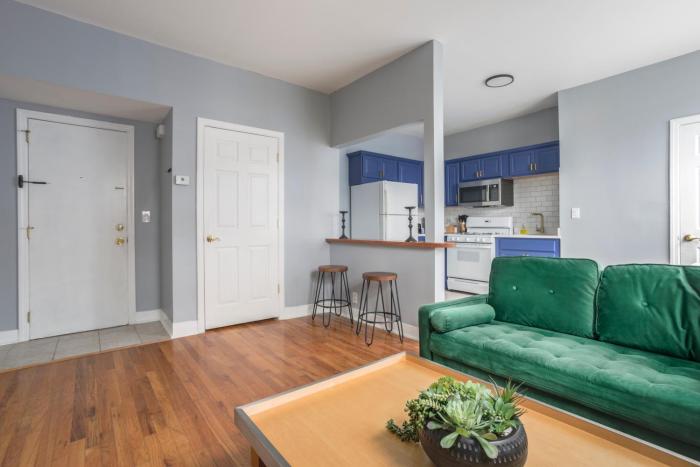 Modern 1BR Near NYC Pet-Friendly with Laundry Unit