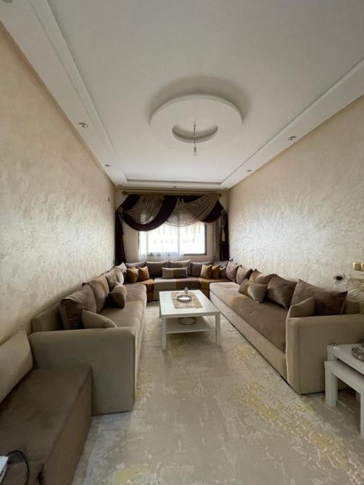 2 bedroom flat to rent in tanger