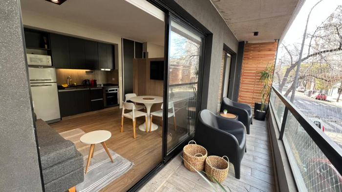 Arena Comfort a 2 cuadras del Movistar