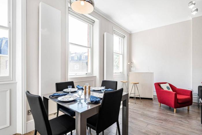 Stylish Kensington Home - Amazing Location