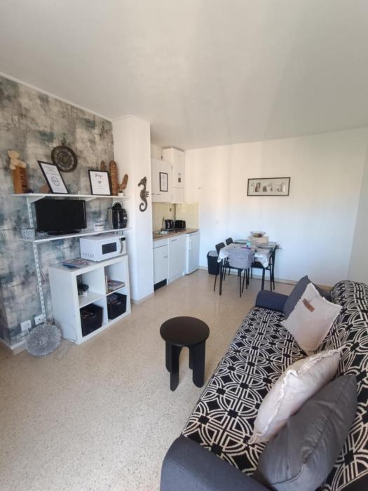 Studio Port Royal City Center quiet 100 m Beach