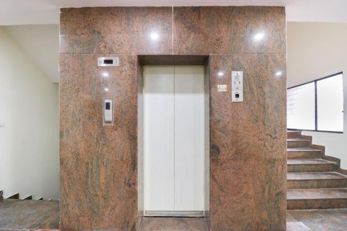 Hotel O The Royal International Hotel